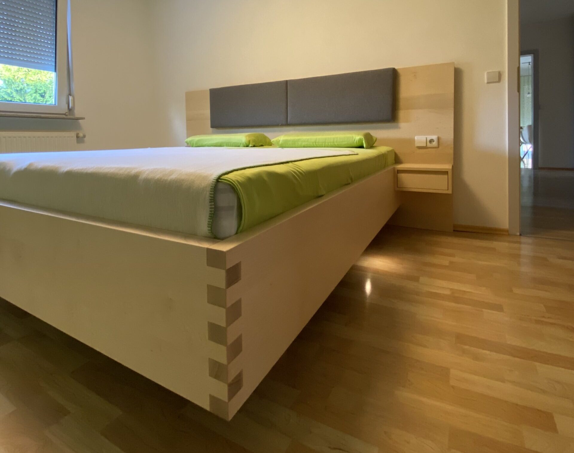  Möbel nach Maß in Stuttgart beim Kunden Schlafzimmer