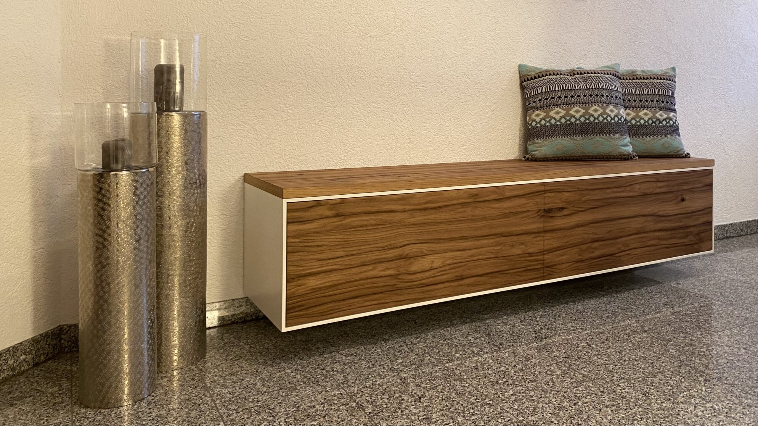 Holzmöbel nach Maß in Stuttgart